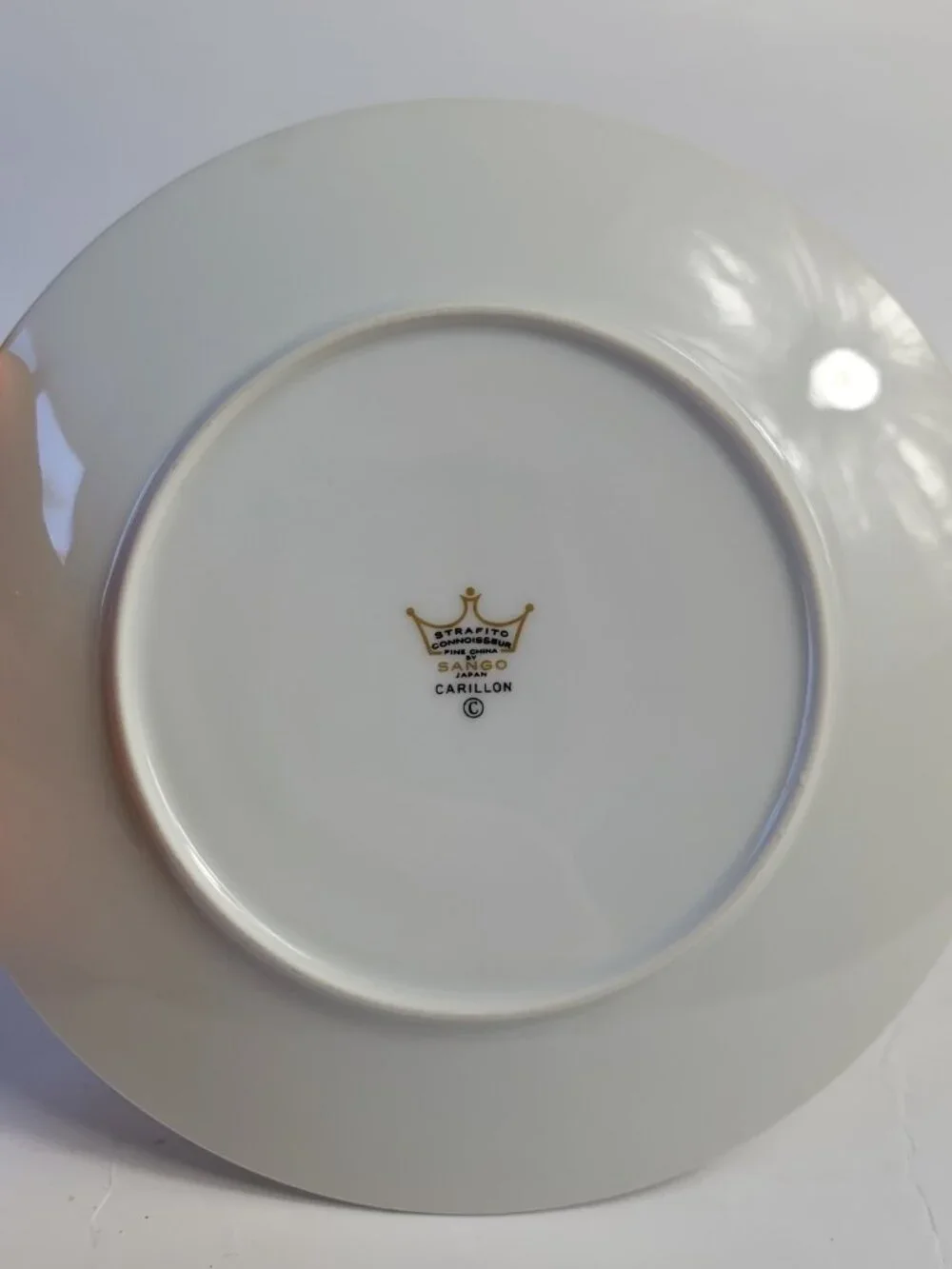 FOUR Sango Carillon Salad Plates White Gold Berries Platinum Leaves 8 Inch
